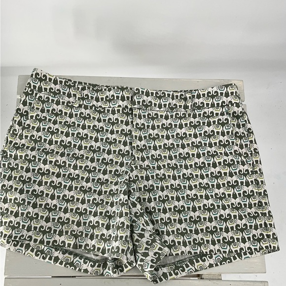 Banana Republic Green and White Patterned Cotton-Blend Shorts - Picture 4 of 5
